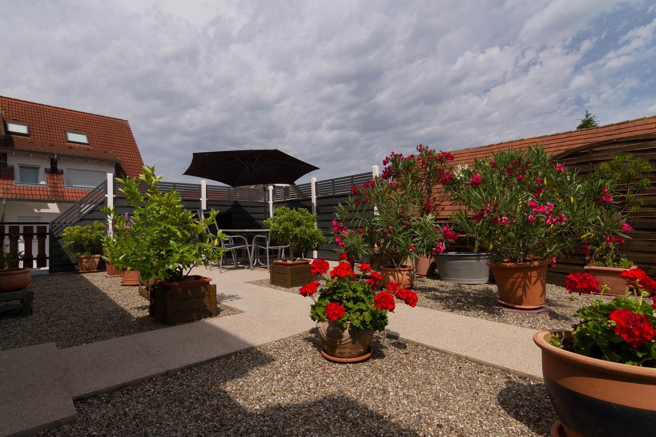 Tuniberg Restaurant Hotel Freiburg Bagian luar foto