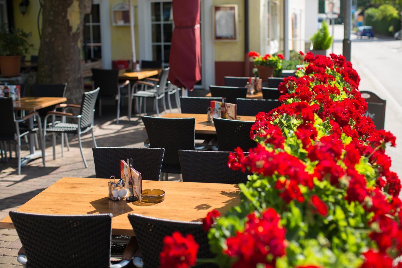 Tuniberg Restaurant Hotel Freiburg Bagian luar foto