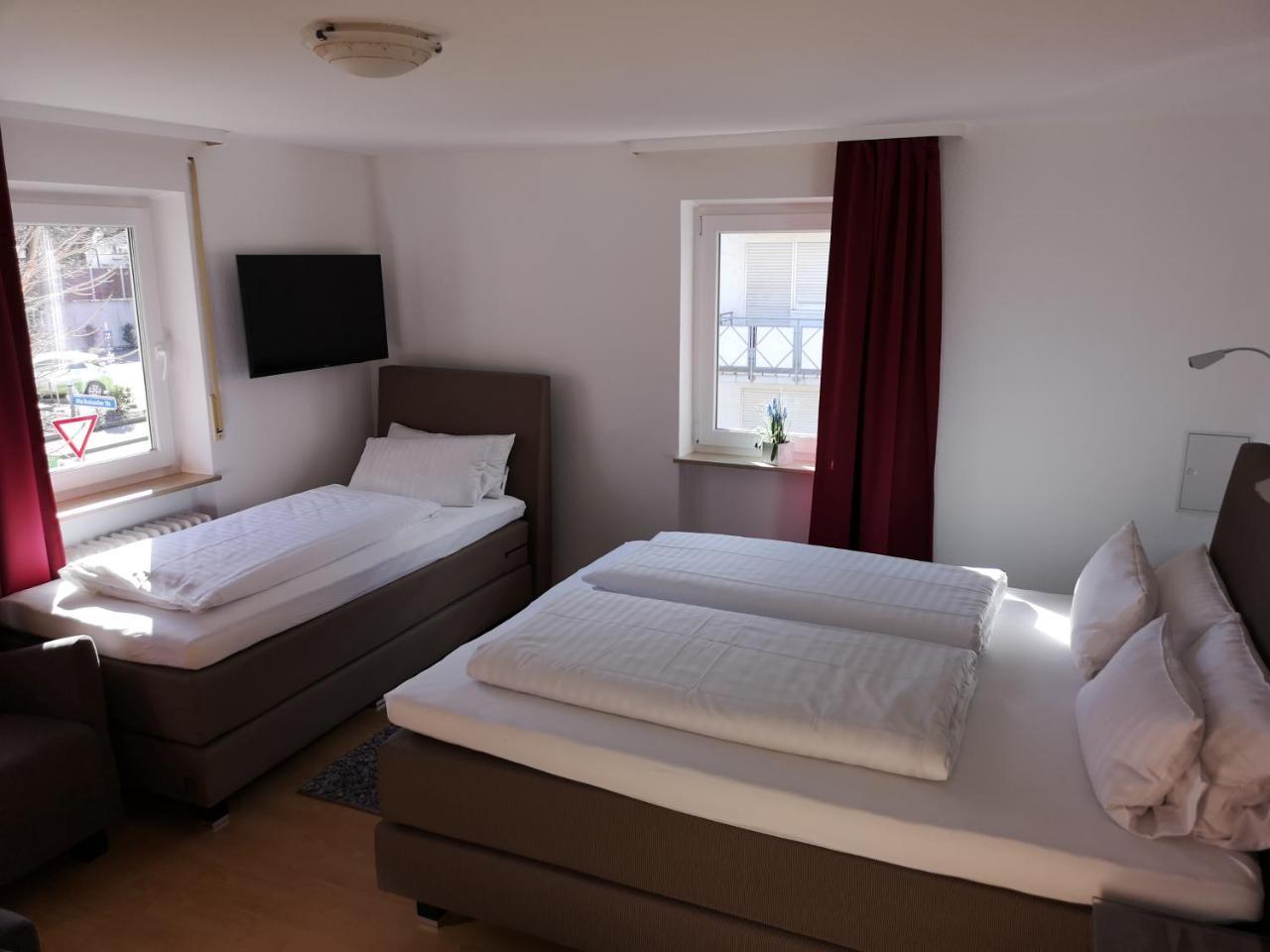 Tuniberg Restaurant Hotel Freiburg Ruang foto