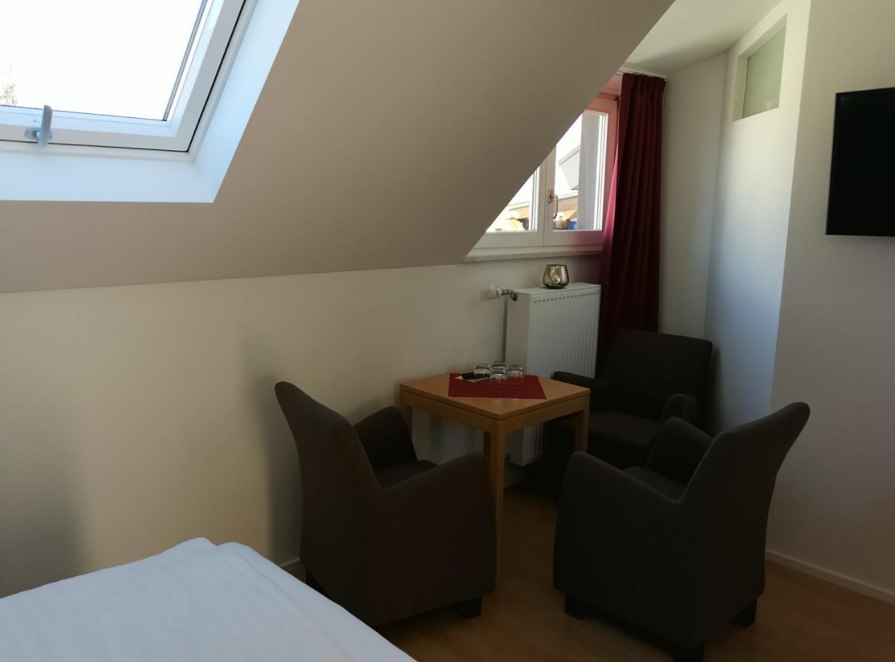 Tuniberg Restaurant Hotel Freiburg Bagian luar foto